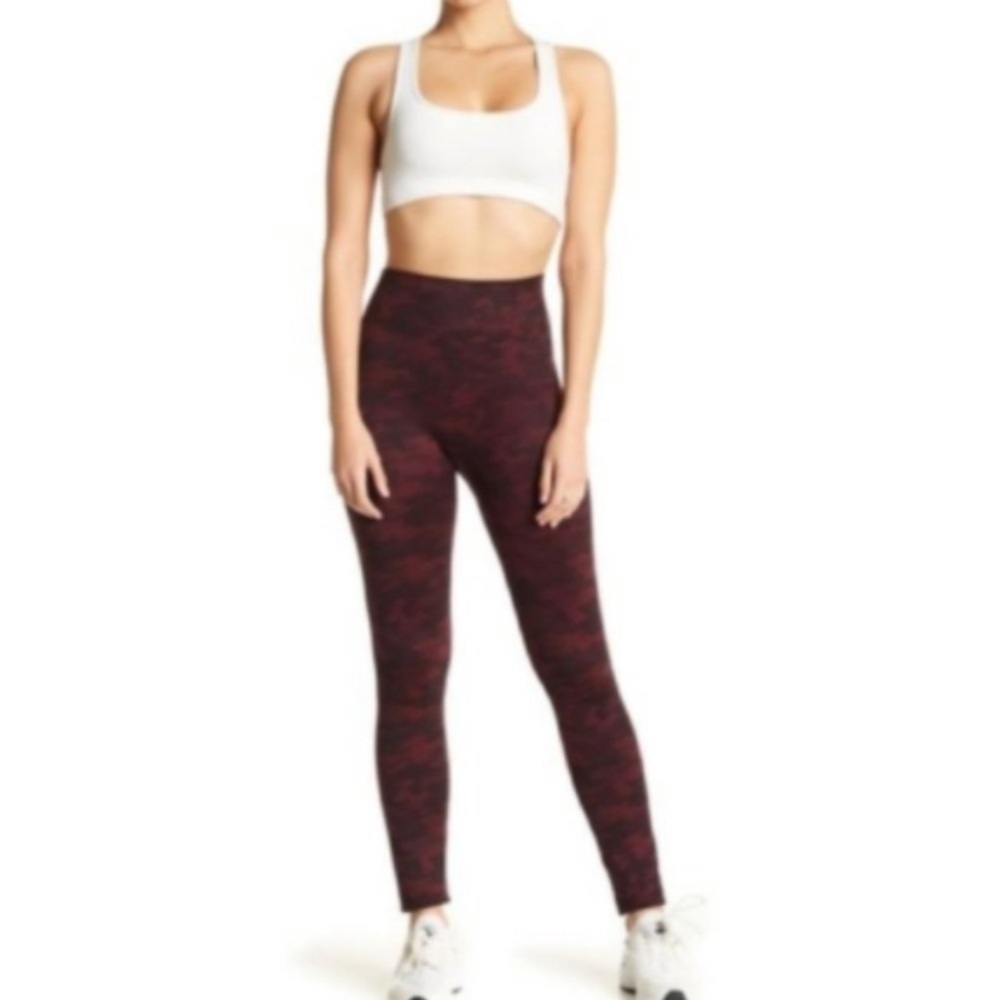 Spanx maroon camo leggings. EUC. Like new. XS.
